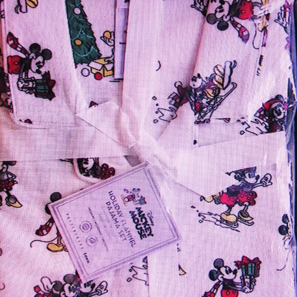 NEW POTTERY BARN TEEN DISNEY CHRISTMAS PAJAMAS  Sz L  NEW IN PACK - Picture 3 of 11